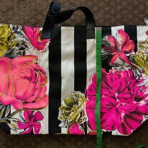 Victoria's Secret Floral Tote Large New with Tag